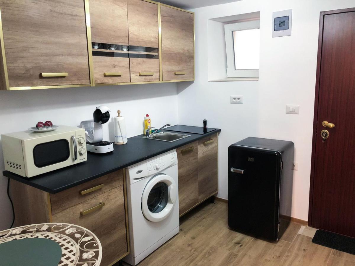 Ultra Central Apartment, Free Parking Oradea - Stray Cats Eksteriør billede